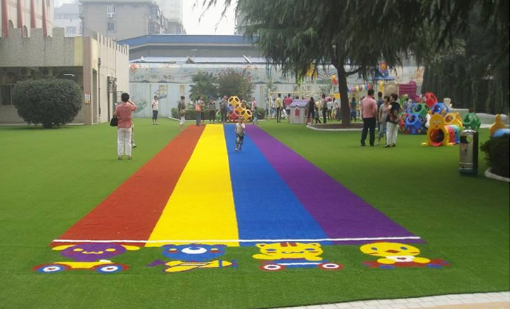 幼兒園人造草坪多少錢一平方米？